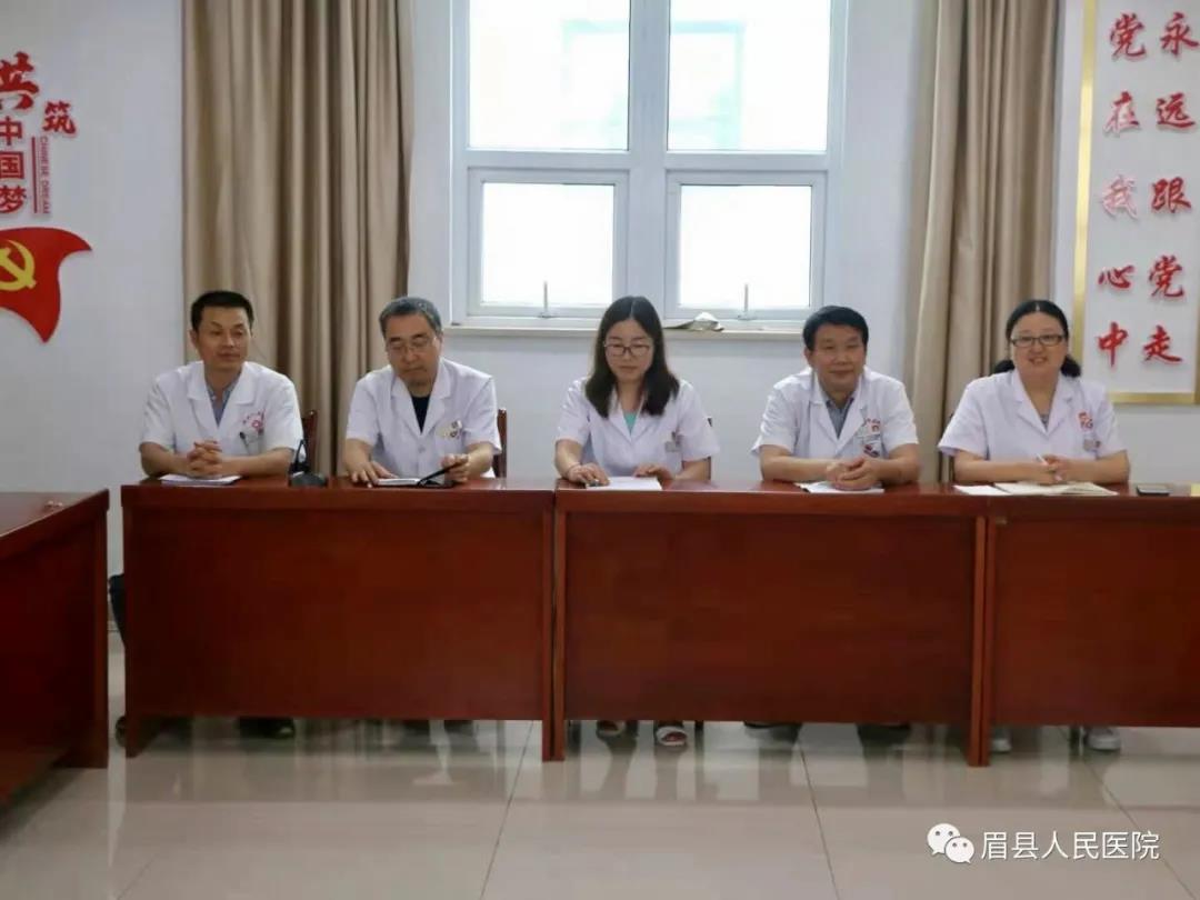 座谈会3.jpg