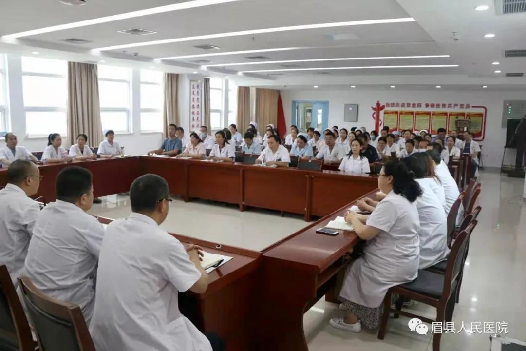 座谈会4.jpg